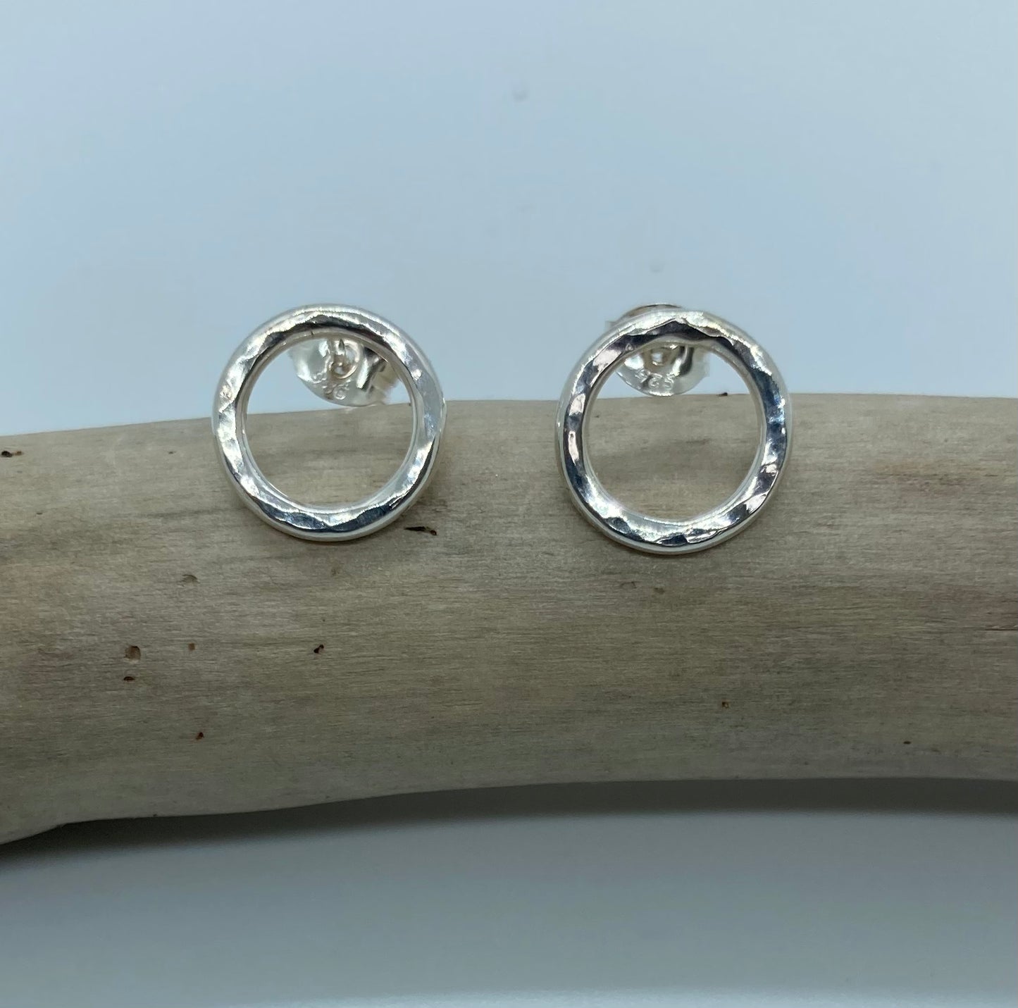 Hammered open circle studs