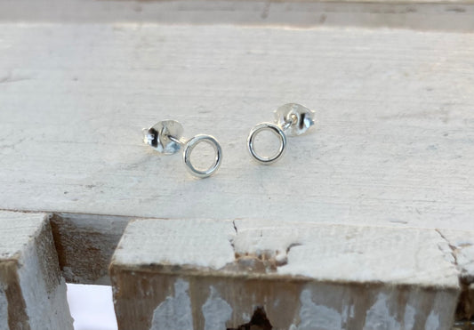 Tiny open circle stud earrings